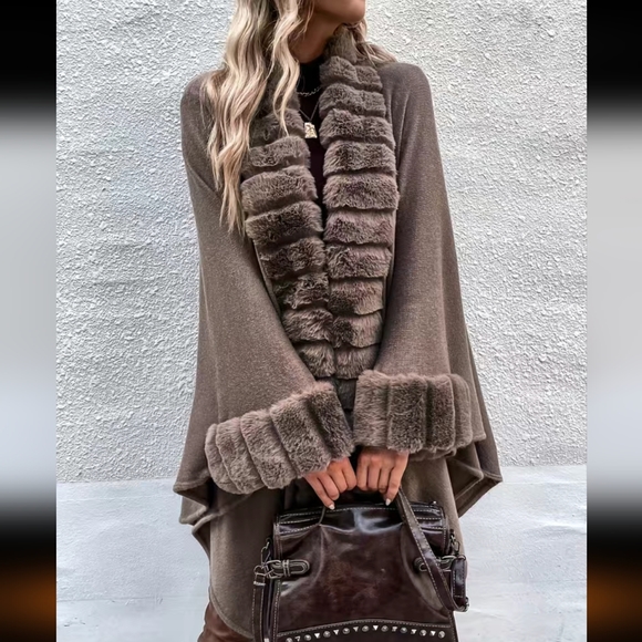 Faux Fur Trim open Front Cardigan - Picture 3 of 4